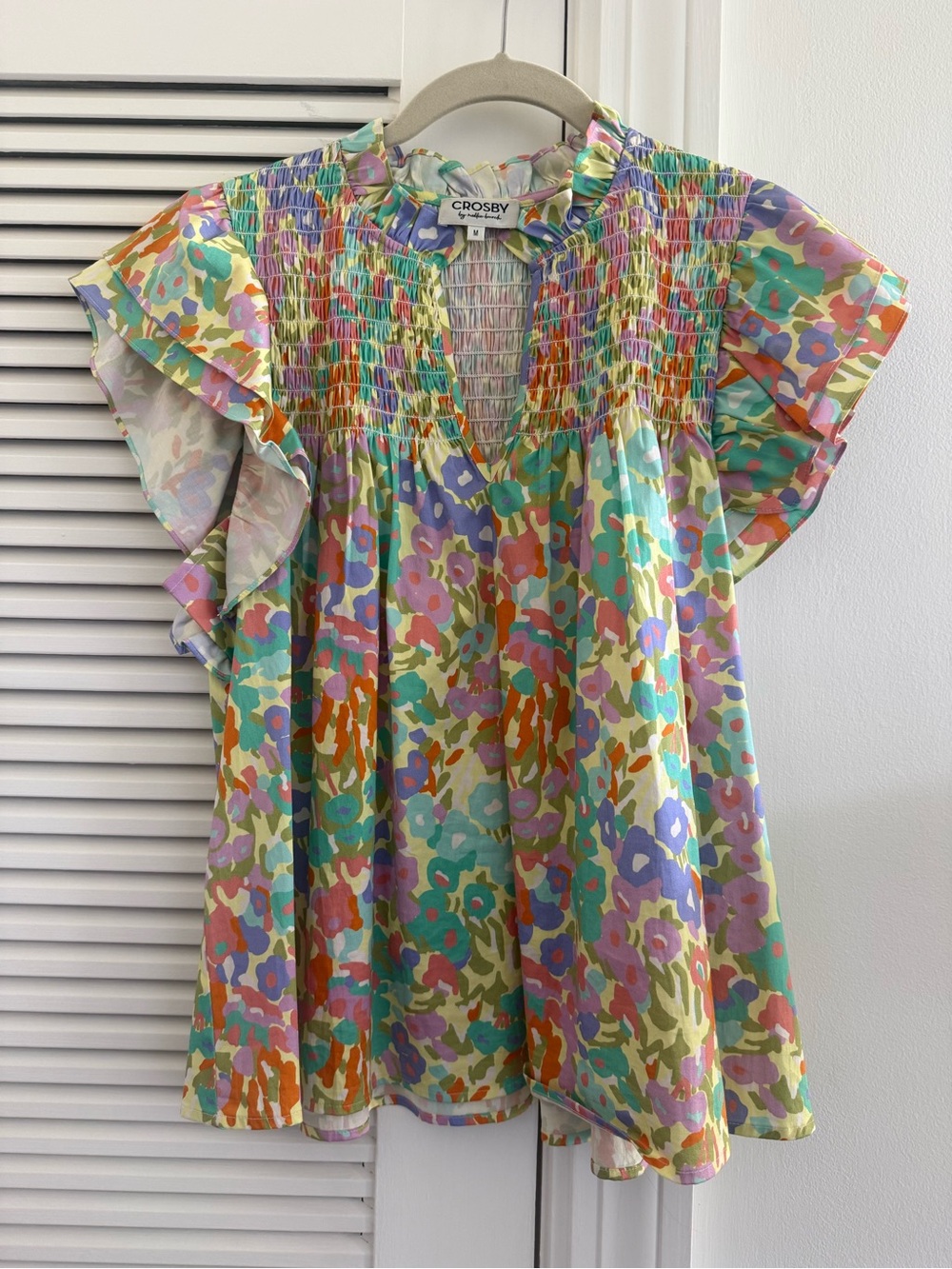 Crosby Multicolor animal print Smocked Flutter Sleeve Top size medium